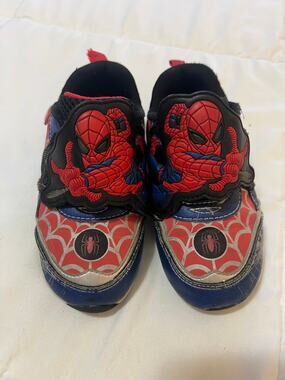 Ground Up Marvel Spider-Man Light Up Shoes Toddler 9 Blue Red Sneakers Flaw